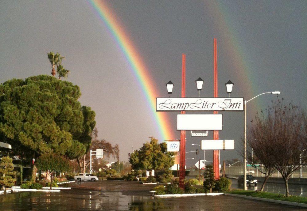 Lamp Liter Inn Visalia Exteriör bild